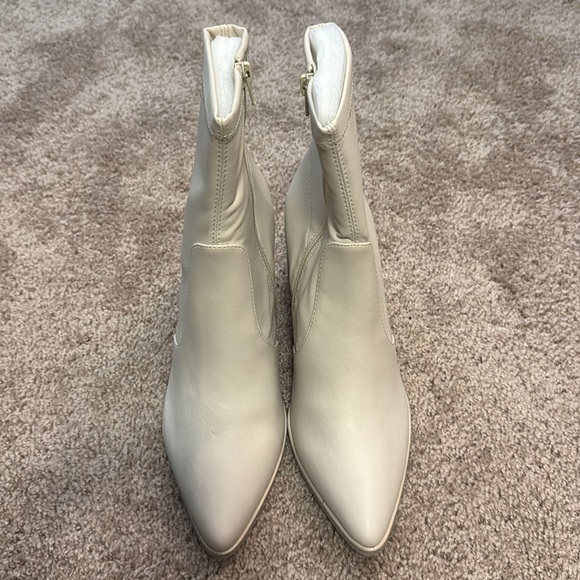 Steve Madden Carla Boots Size 11 M Color Bone - Picture 2 of 11